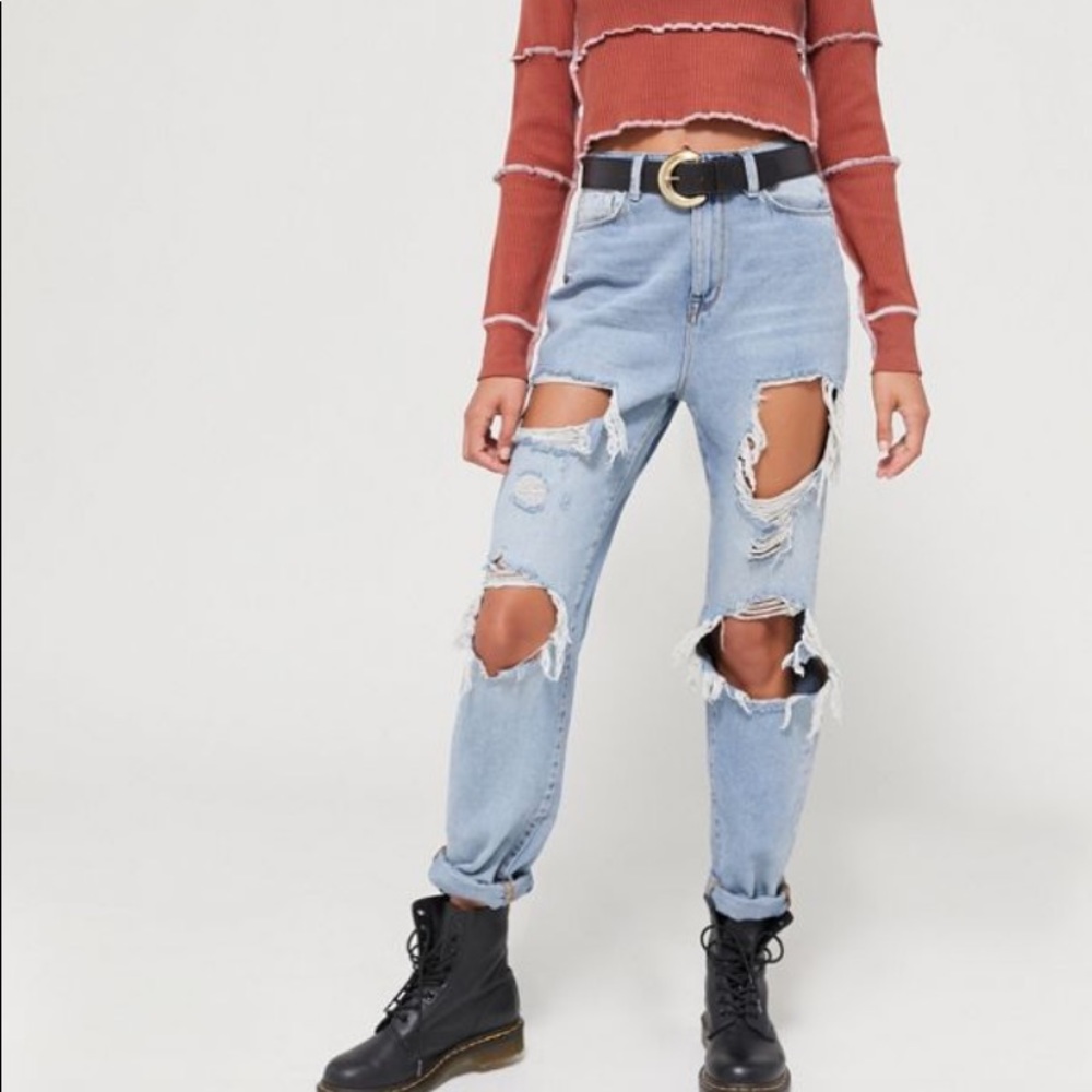 Urban Outfitters mom high rise 30W